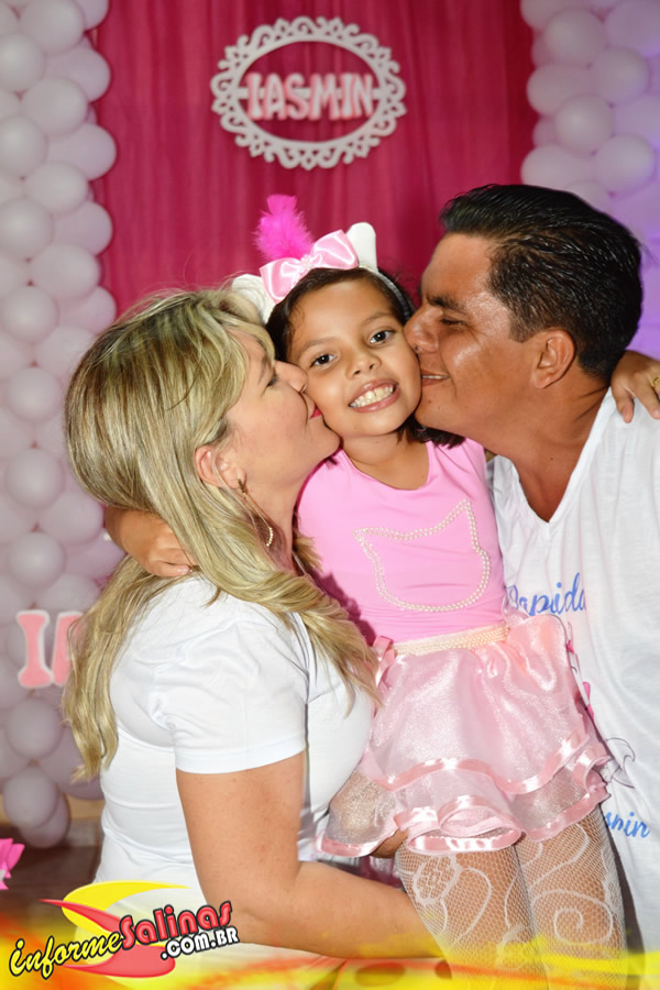8 Anos de Iasmin