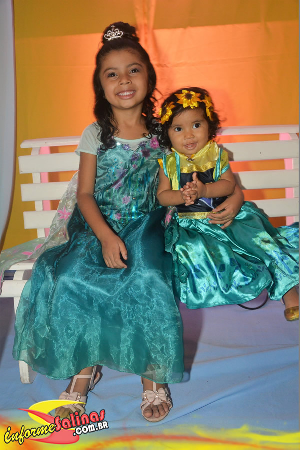 Aniver das Marias Sophia e Cecilia