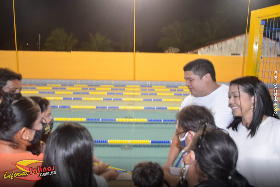 Prefeito de Salinópolis realiza entrega simbólica da piscina semiolímpica da escola municipal Cecília de Nazaré