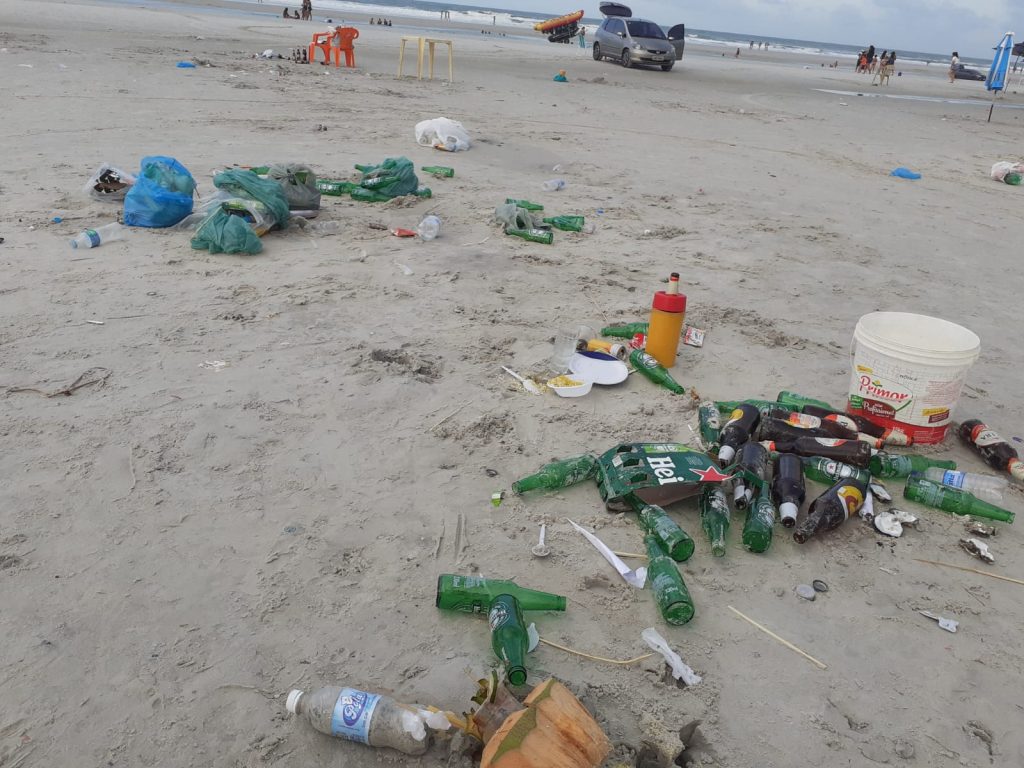 Projeto de Lei quer proibir venda e consumo de bebidas em garrafas de vidro em praias do Pará