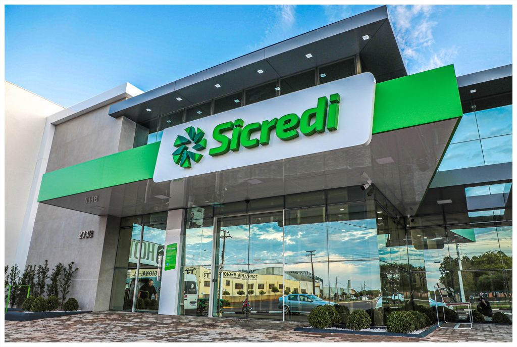 Sicredi registra crescimento expressivo em consórcios e alcança R$ 50 bi em créditos
